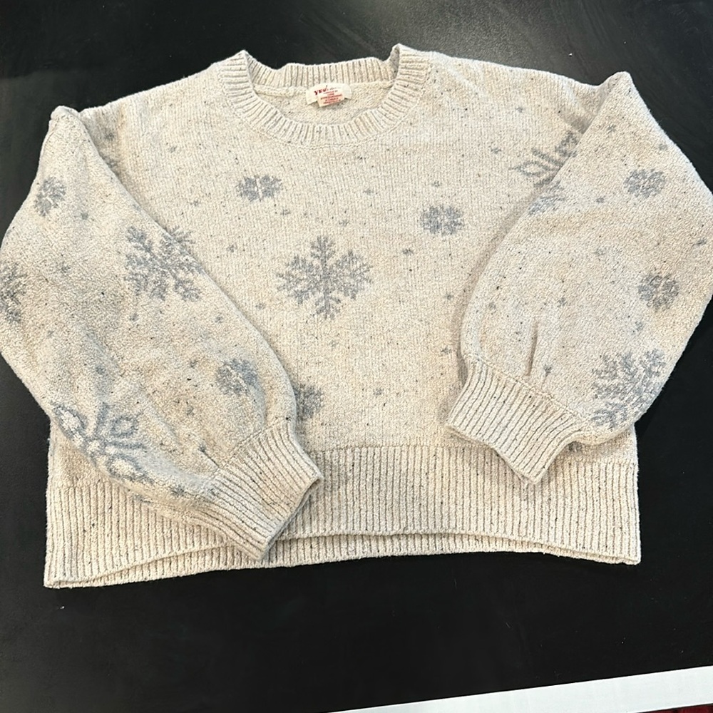 Yes Lola snowflake sweater